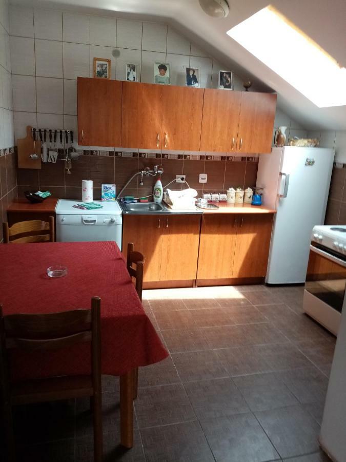 Apartman Pivsko Jezero Hotel Plužine Eksteriør billede